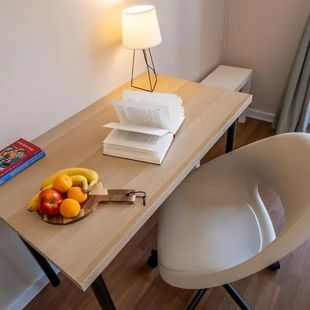 Oasis: Stylish Retreat In The Heart Of Appartement *
