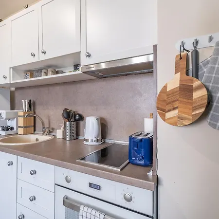 Oasis: Stylish Retreat In The Heart Of Appartement