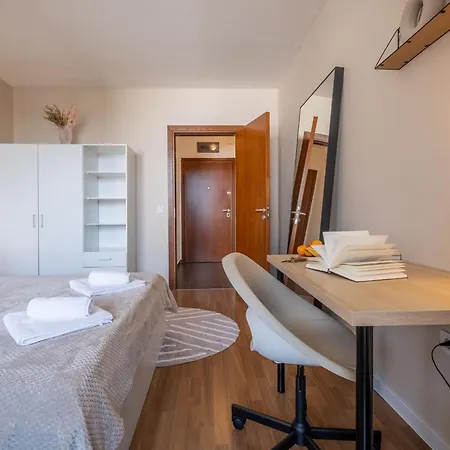 Oasis: Stylish Retreat In The Heart Of *